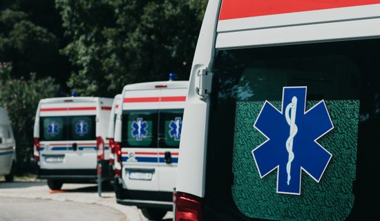 绥棱救护车转运病人过路高速收费吗?